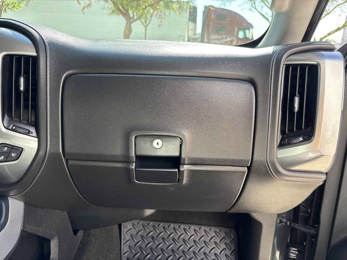 Used 2017 Chevrolet Silverado 1500 LTZ Z71 w/ LTZ Plus Package AWD/4WD image 17