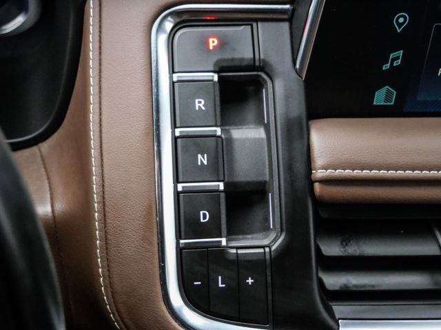 Used 2023 Chevrolet Suburban High Country image 17