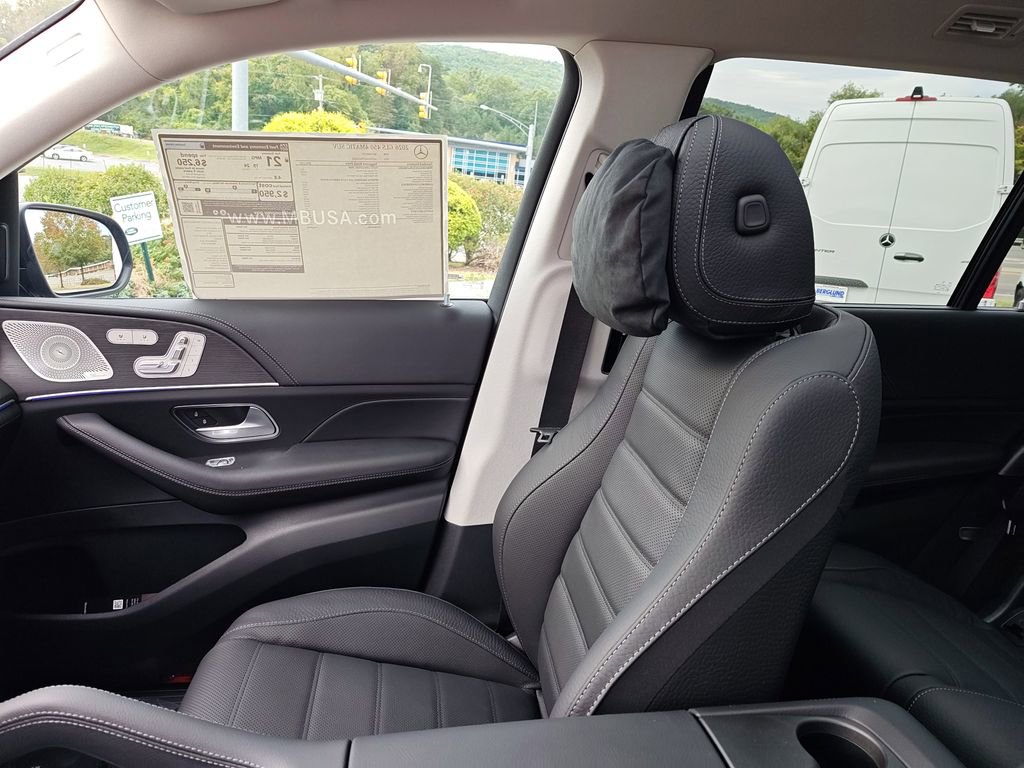 New 2026 Mercedes-Benz GLS 450 4MATIC image 28