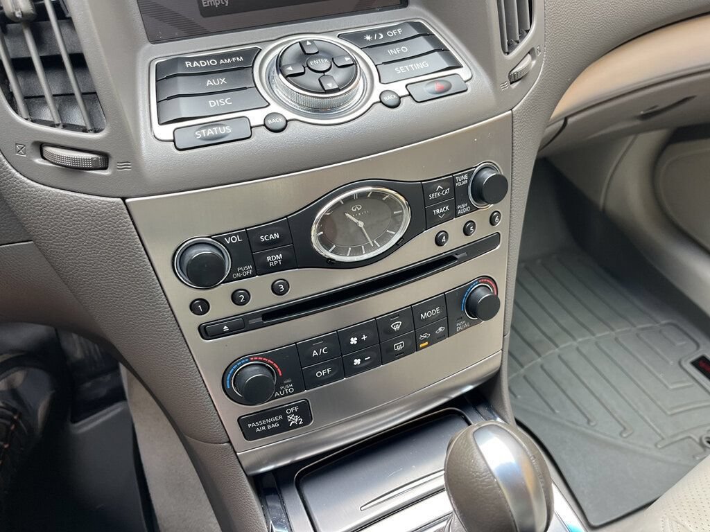 Used 2013 INFINITI G37 x Sedan w/ Premium Pkg AWD/4WD image 22