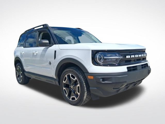 Certified 2023 Ford Bronco Sport Outer Banks w/ Tech Package AWD/4WD image 1