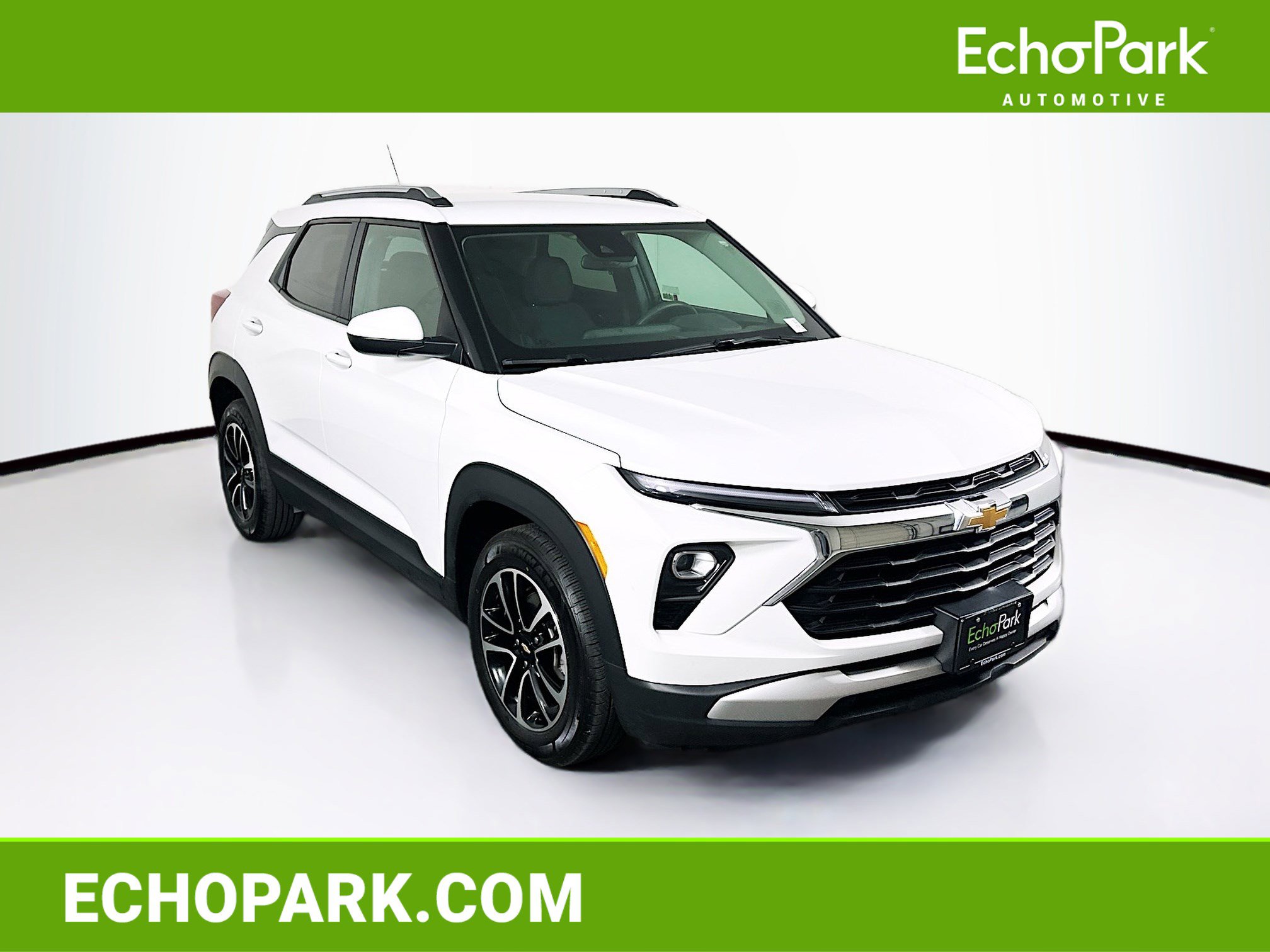 Used 2024 Chevrolet TrailBlazer LT FWD image 1