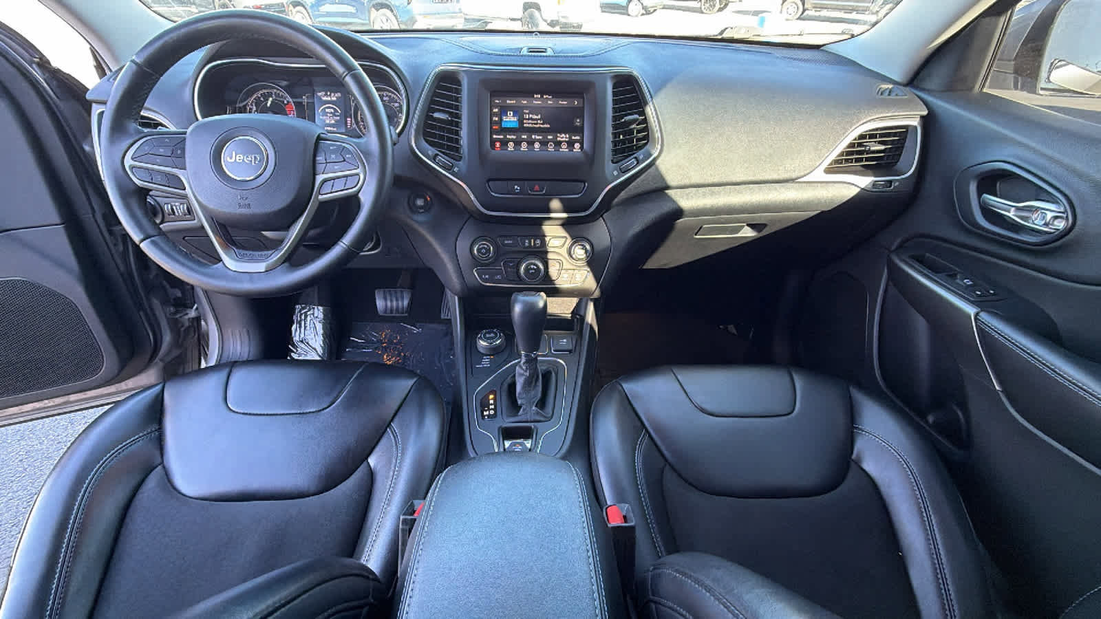 Used 2020 Jeep Cherokee Latitude Plus image 25