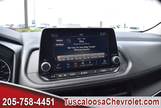 Used 2024 Nissan Rogue S FWD image 31