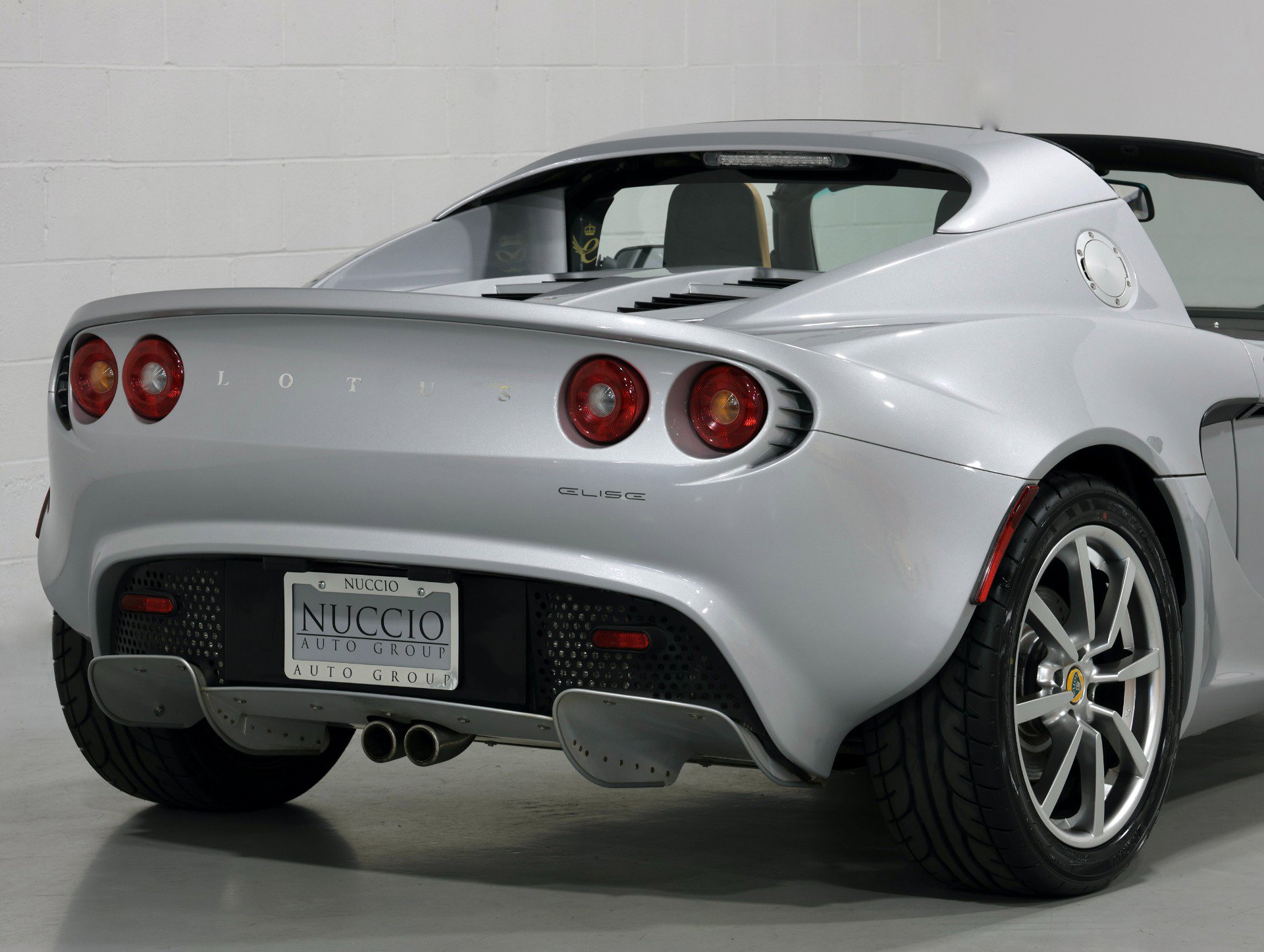 Used 2005 Lotus Elise image 29