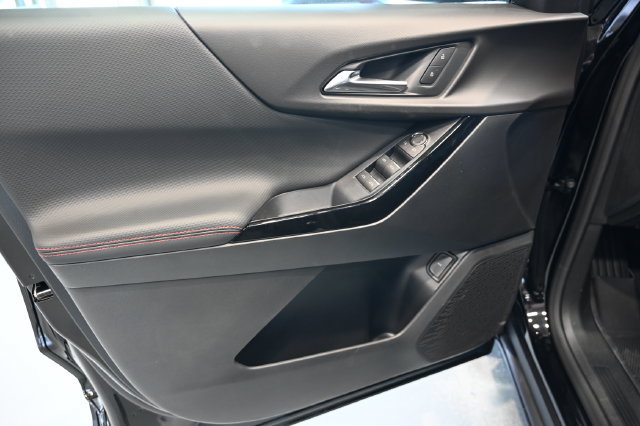 New 2027 Chevrolet Equinox RS w/ LPO, Floor Liner Package FWD image 27