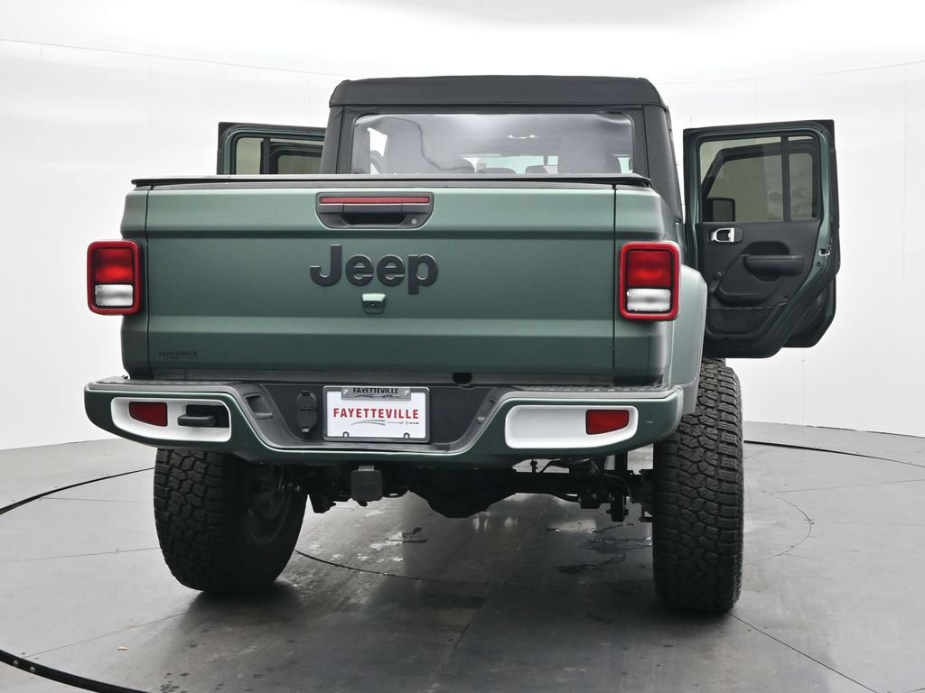 Used 2023 Jeep Gladiator Sport AWD/4WD image 40