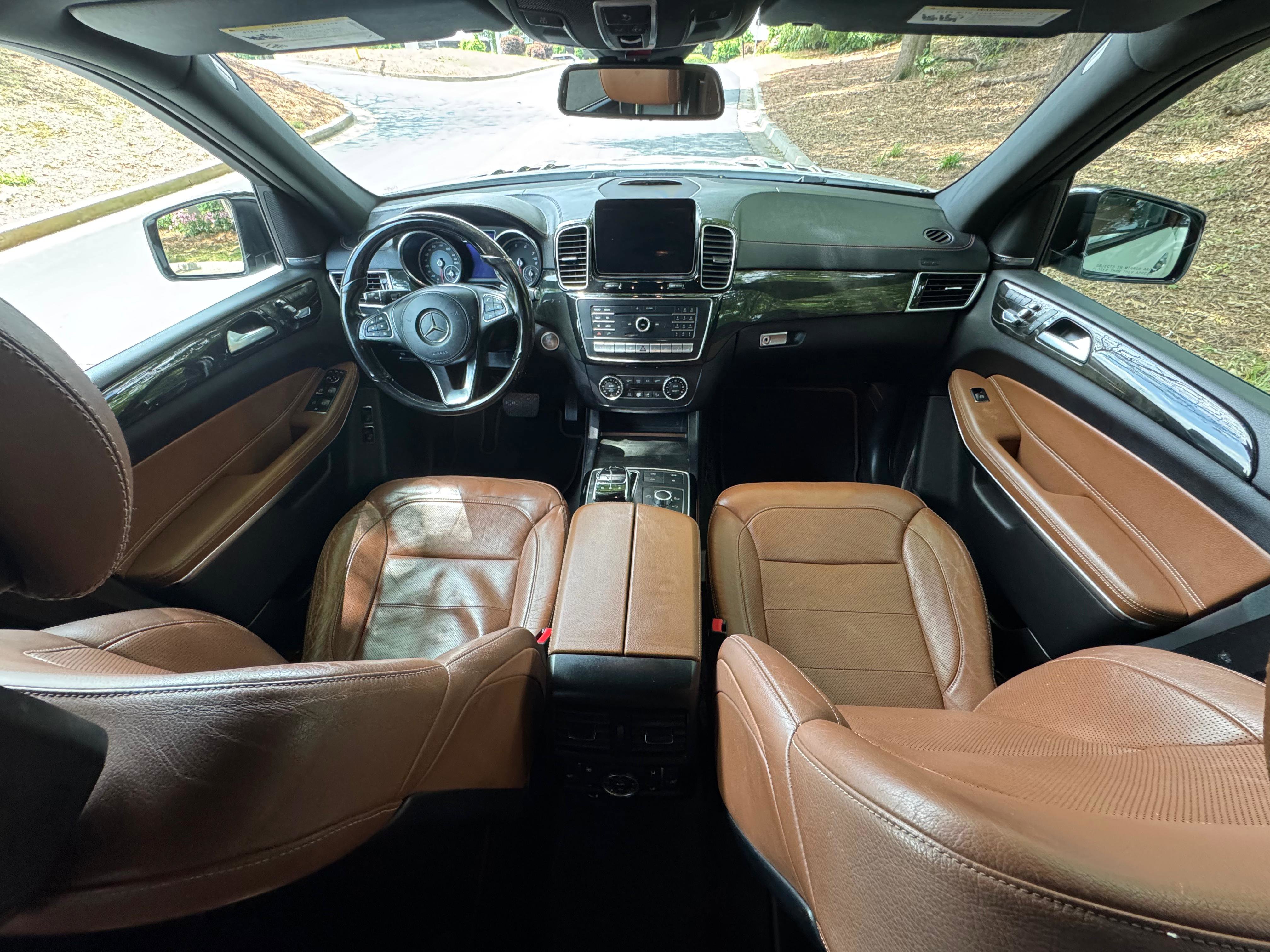Used 2018 Mercedes-Benz GLS 550 4MATIC image 27