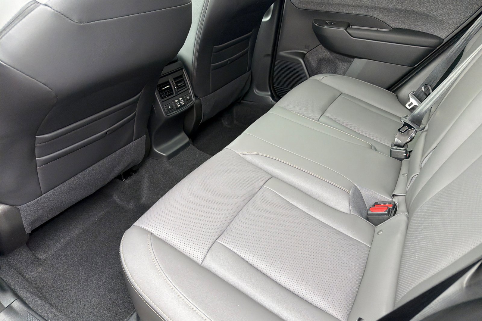 New 2026 Subaru Outback Limited XT image 12