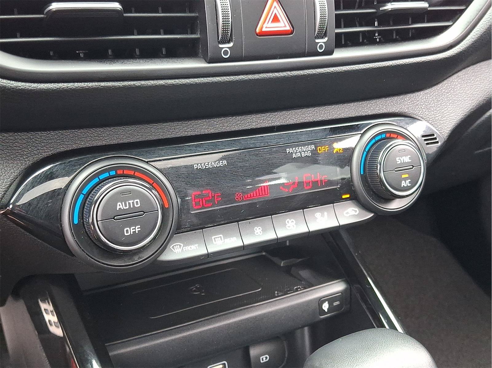 Used 2024 Kia Forte GT-Line w/ GT-Line Premium Package FWD image 14