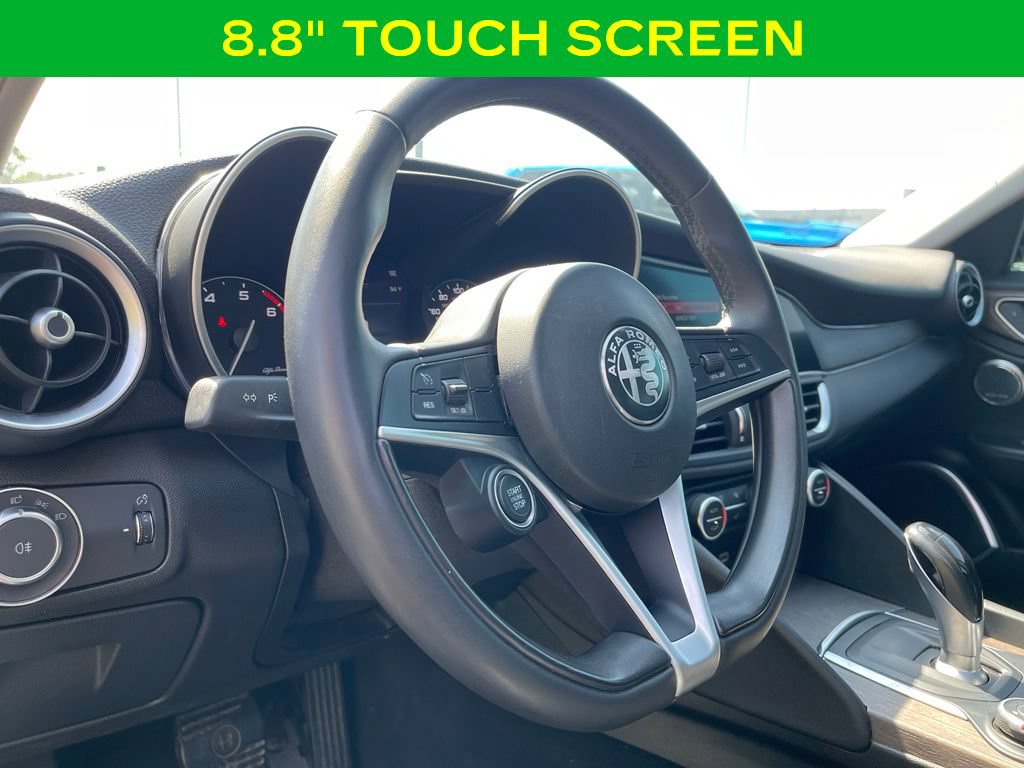 Used 2019 Alfa Romeo Giulia Ti AWD/4WD image 14