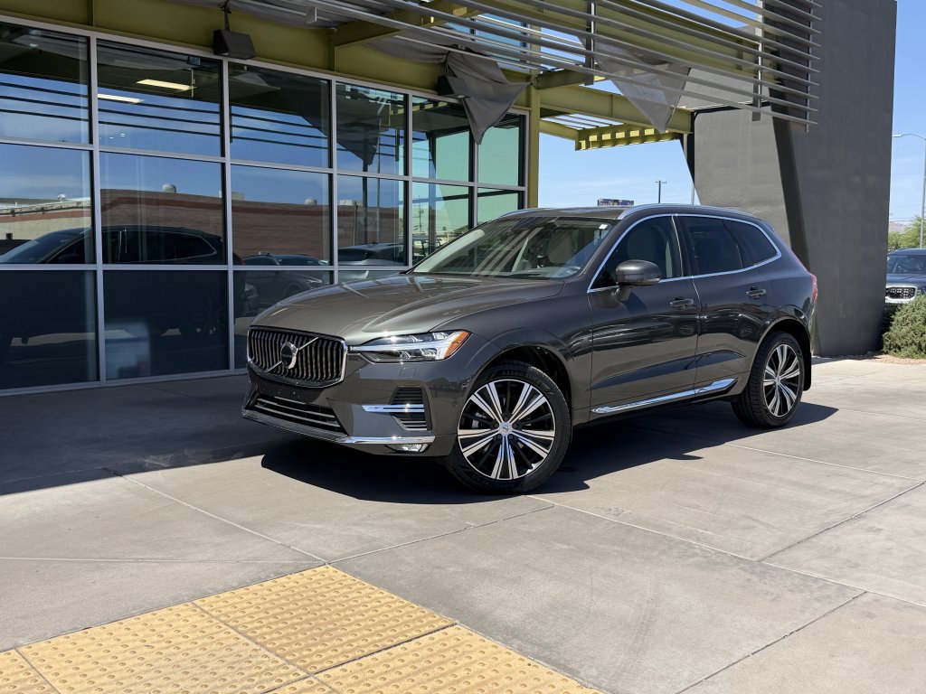 Used 2022 Volvo XC60 B5 Inscription w/ Advanced Package