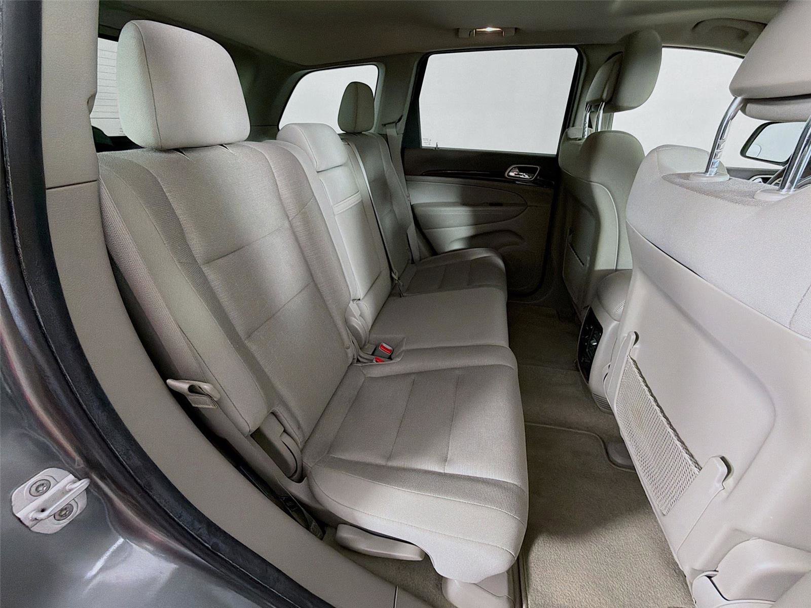 Used 2012 Jeep Grand Cherokee Laredo w/ Laredo E Group image 24