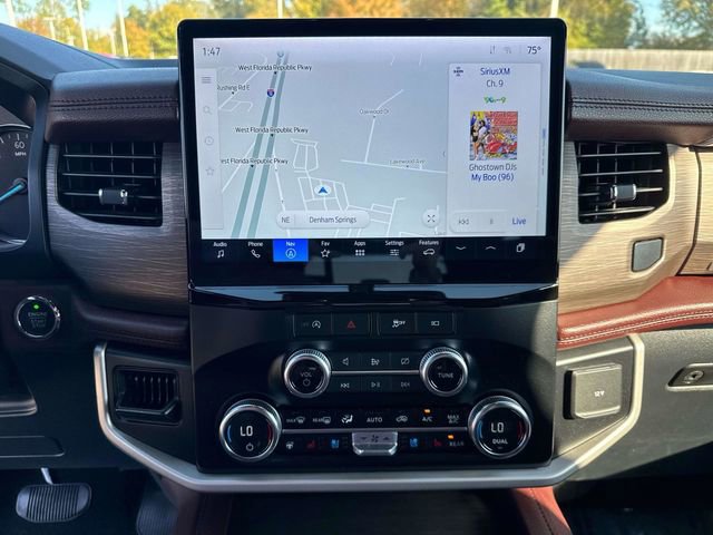 Used 2024 Ford Expedition Max Limited image 30