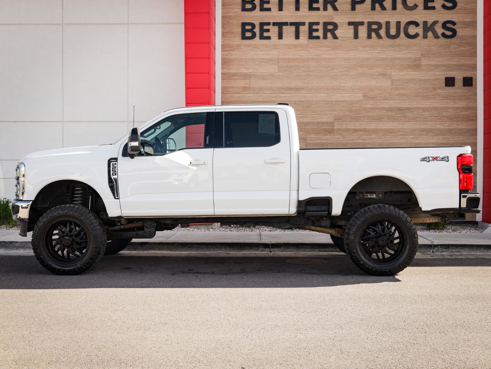 Used 2024 Ford F250 Lariat image 7