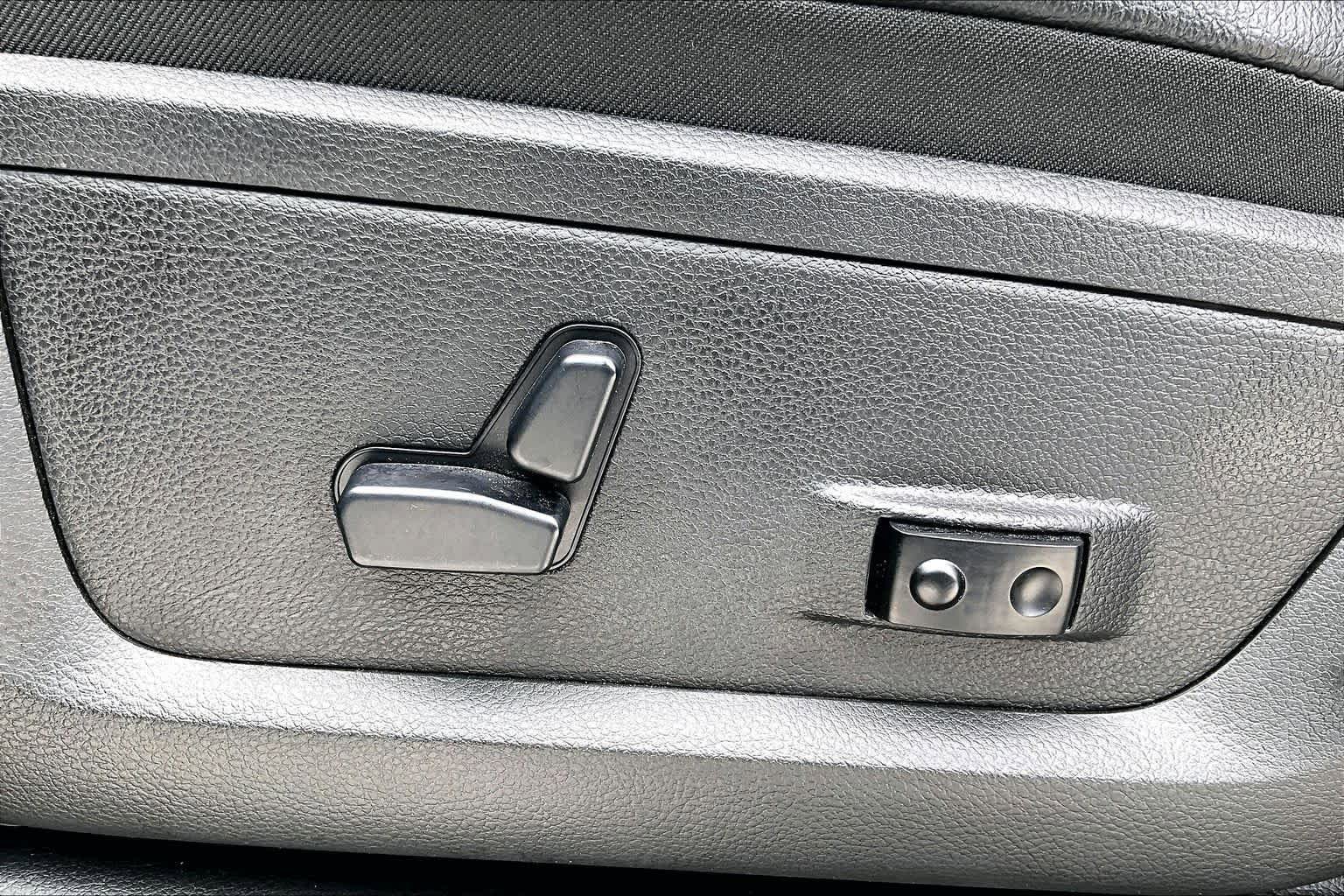 Used 2019 RAM 2500 Laramie w/ Night Edition AWD/4WD image 33