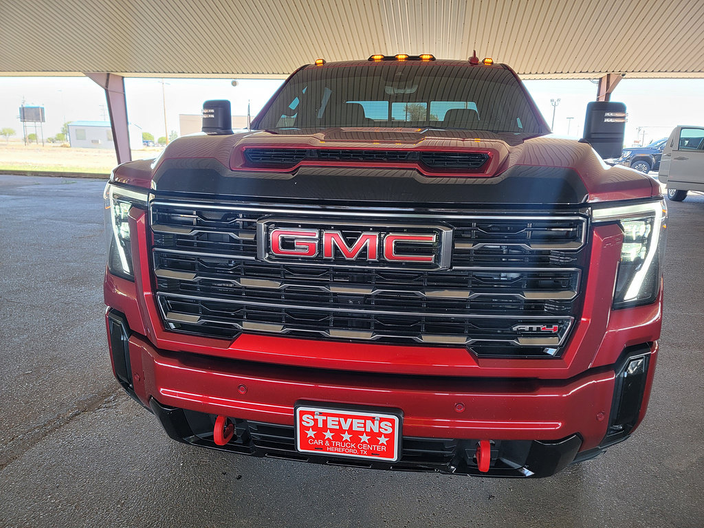 Used 2025 GMC Sierra 2500 AT4 w/ Technology Package AWD/4WD image 4
