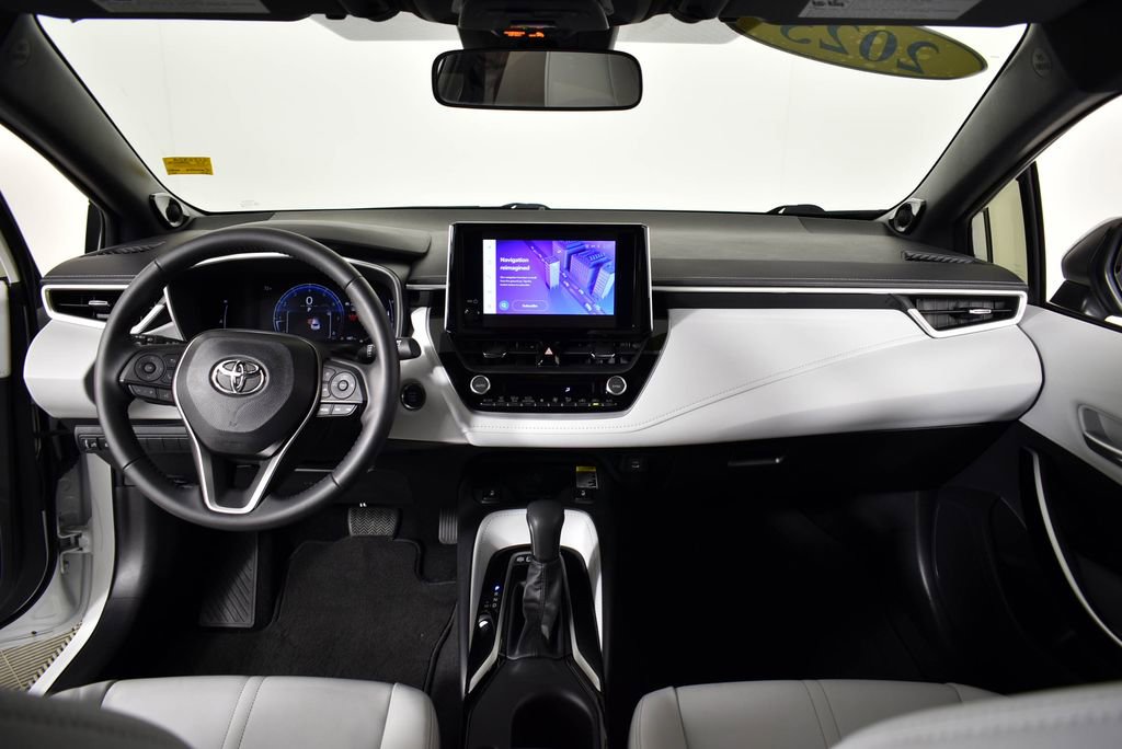 Used 2025 Toyota Corolla XSE image 36