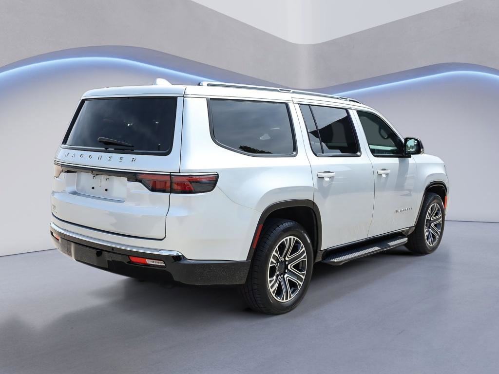 Used 2023 Jeep Wagoneer 4WD w/ Premium Group I image 7