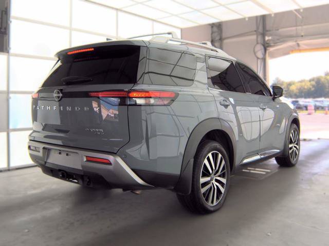 Used 2025 Nissan Pathfinder Platinum w/ Cargo Package AWD/4WD image 6