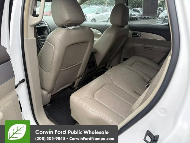 Used 2013 Lincoln MKX AWD image 26