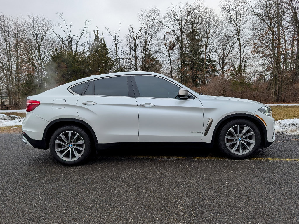 Used 2019 BMW X6 xDrive35i w/ Premium Package image 3