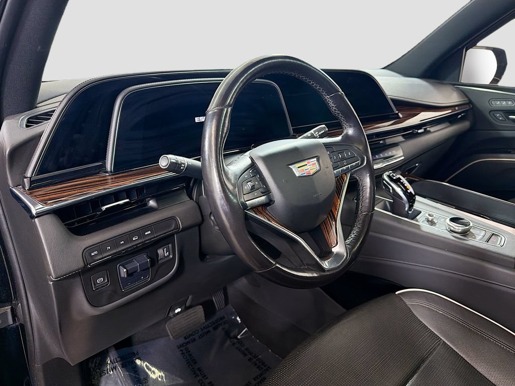 Used 2021 Cadillac Escalade Premium Luxury AWD/4WD image 11