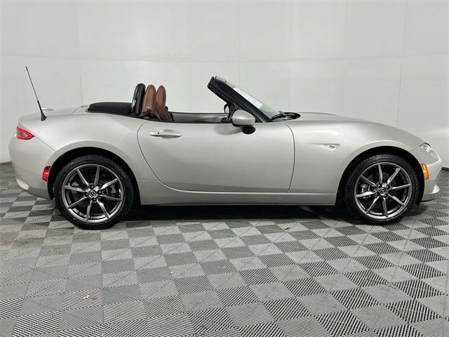 Used 2022 MAZDA MX-5 Miata Grand Touring image 9