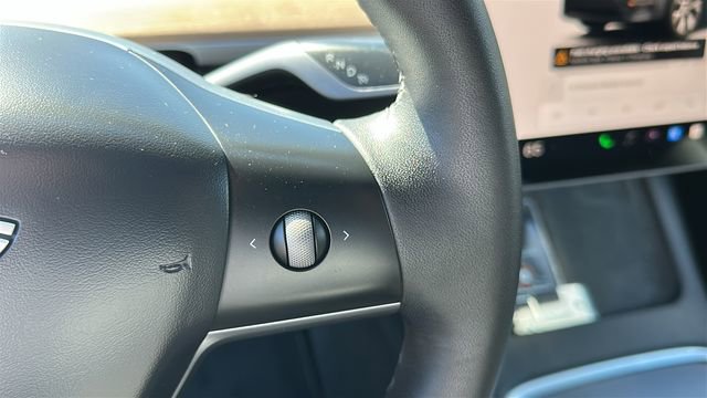 Used 2023 Tesla Model Y Long Range image 13
