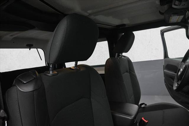 Used 2019 Jeep Wrangler Sport AWD/4WD image 23