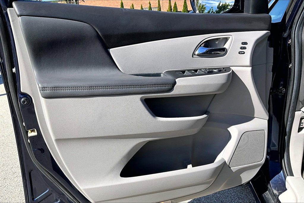 Used 2014 Honda Odyssey Touring image 14