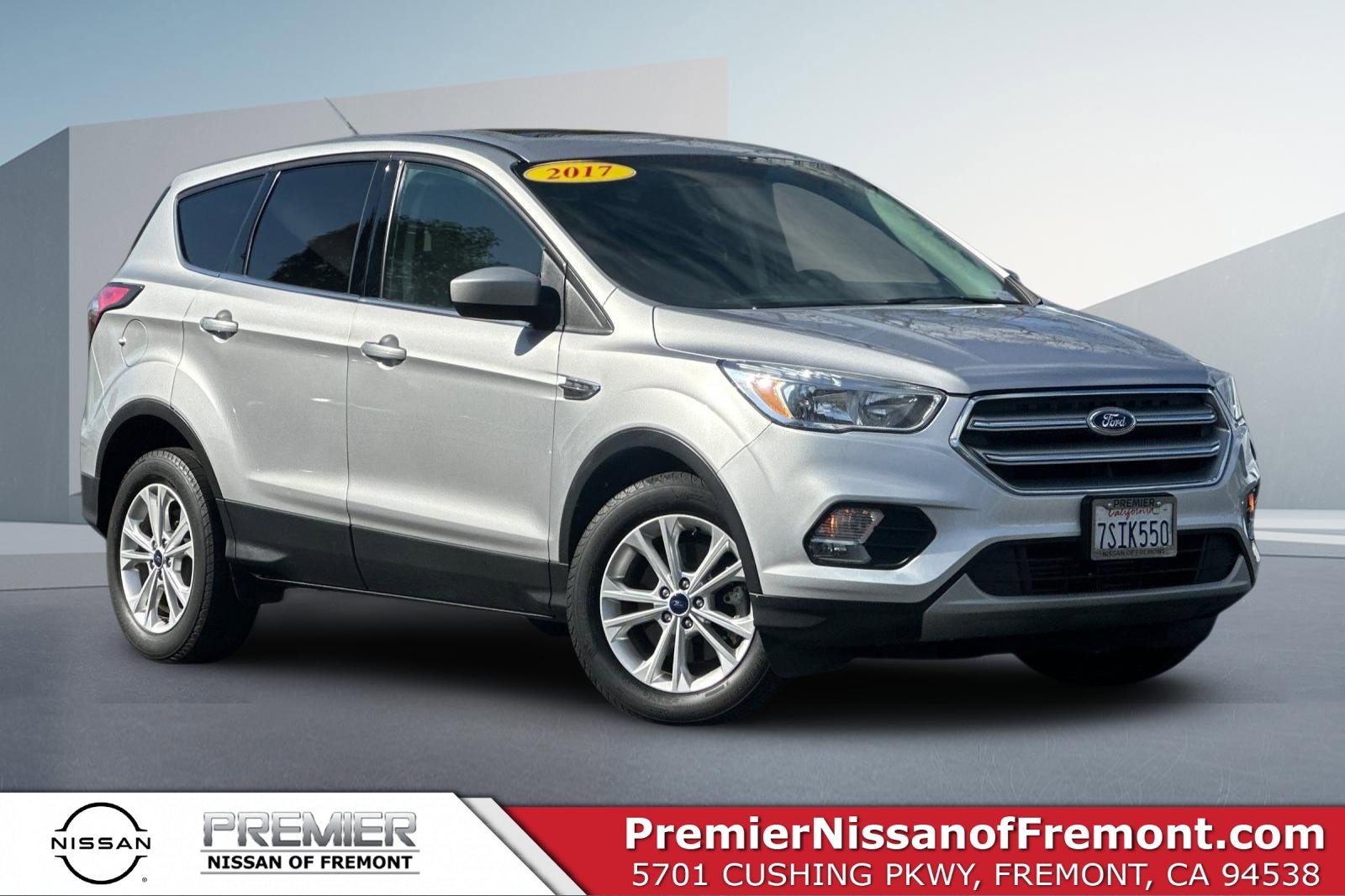 Used 2017 Ford Escape SE image 1