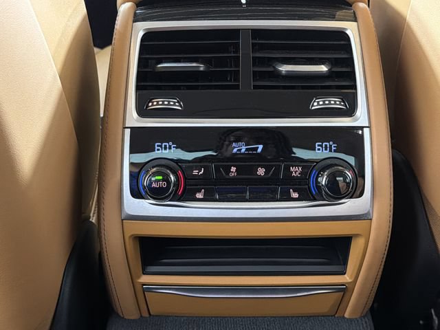 Used 2022 BMW 750i xDrive w/ Executive Package AWD/4WD image 23