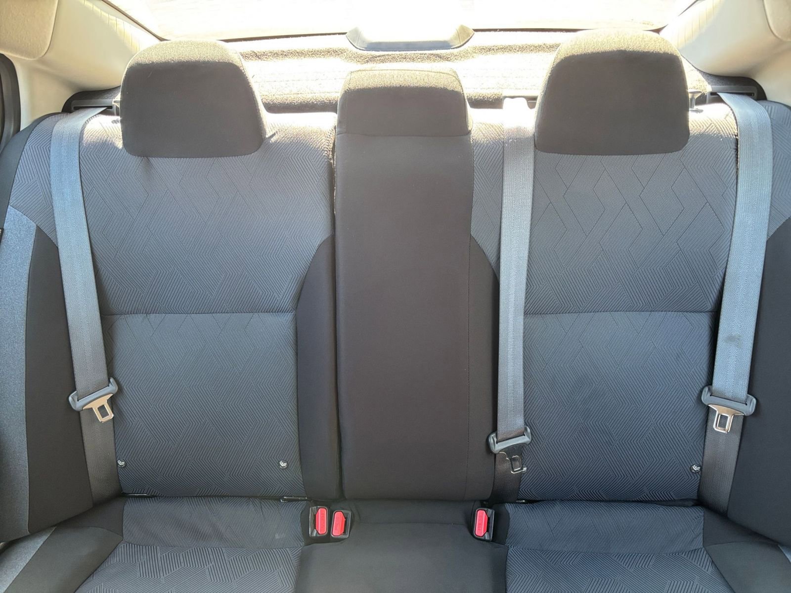 Used 2025 Nissan Versa SV image 38