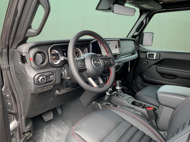 New 2024 Jeep Wrangler Unlimited Rubicon w/ Technology Group image 22