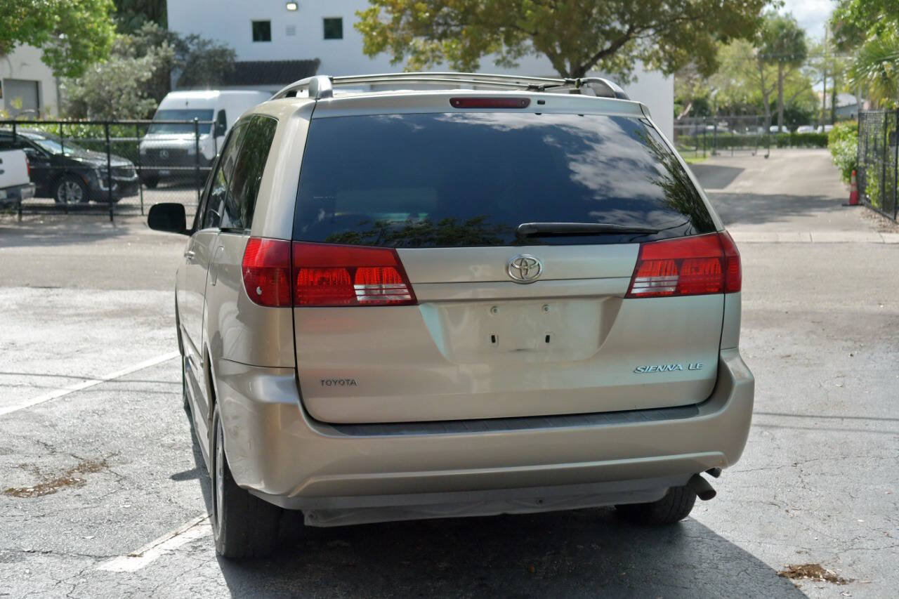 Used 2005 Toyota Sienna LE FWD image 13