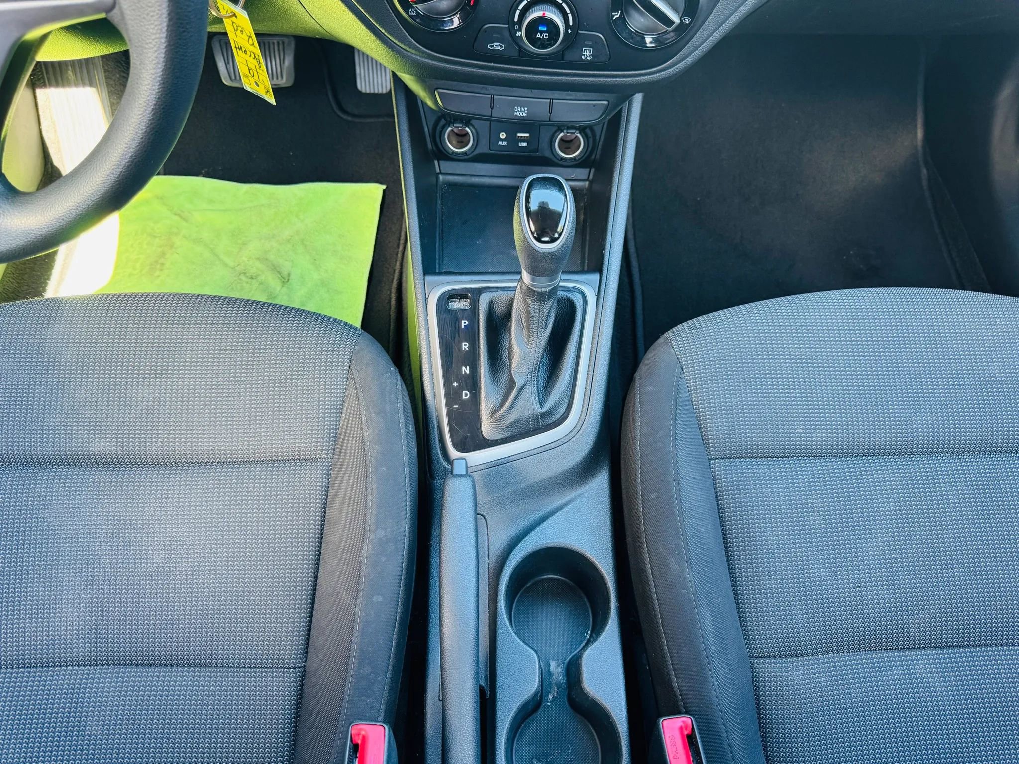 Used 2020 Hyundai Accent SE FWD image 17