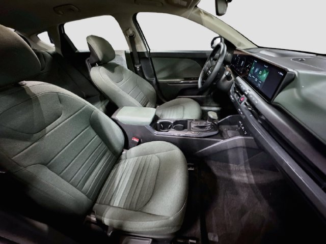 Certified 2025 Kia K4 EX FWD image 26