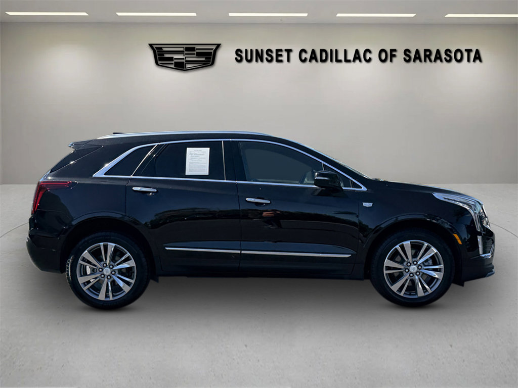 Certified 2025 Cadillac XT5 Premium Luxury AWD/4WD image 2