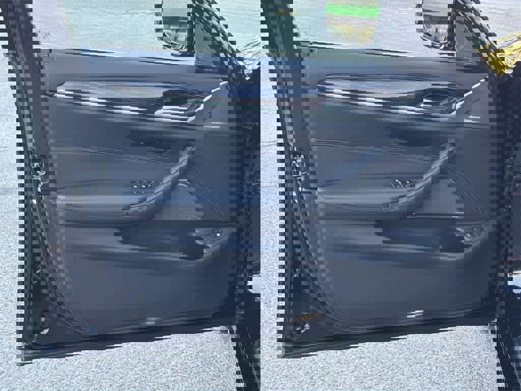 Used 2023 BMW 530e xDrive image 24