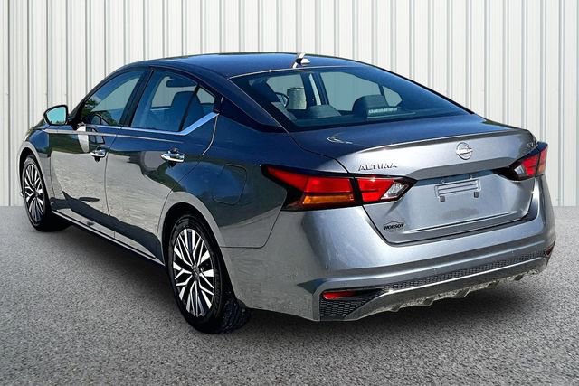 Used 2024 Nissan Altima 2.5 SV FWD image 10