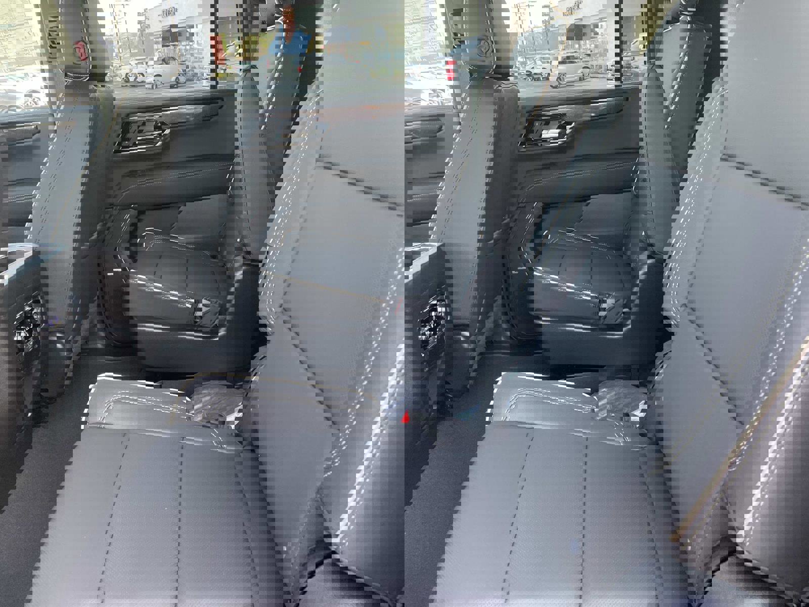 New 2026 GMC Yukon XL Elevation image 24