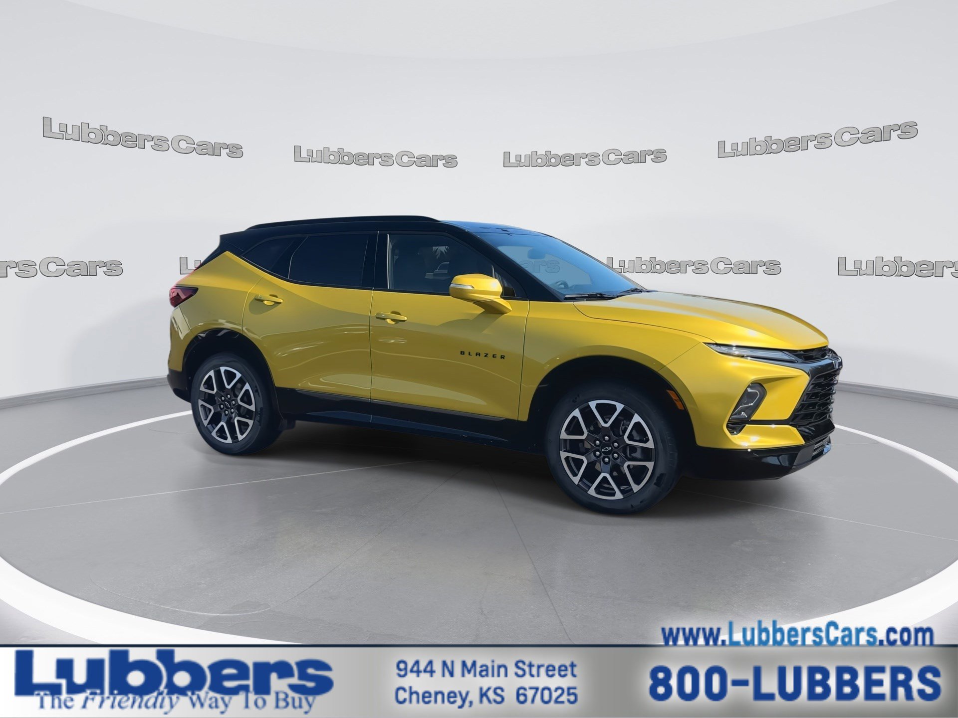 Used 2023 Chevrolet Blazer RS FWD image 2