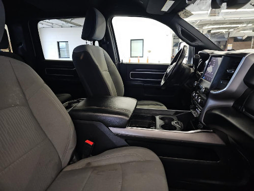 Used 2024 RAM 2500 Big Horn w/ Off Road Package AWD/4WD image 7
