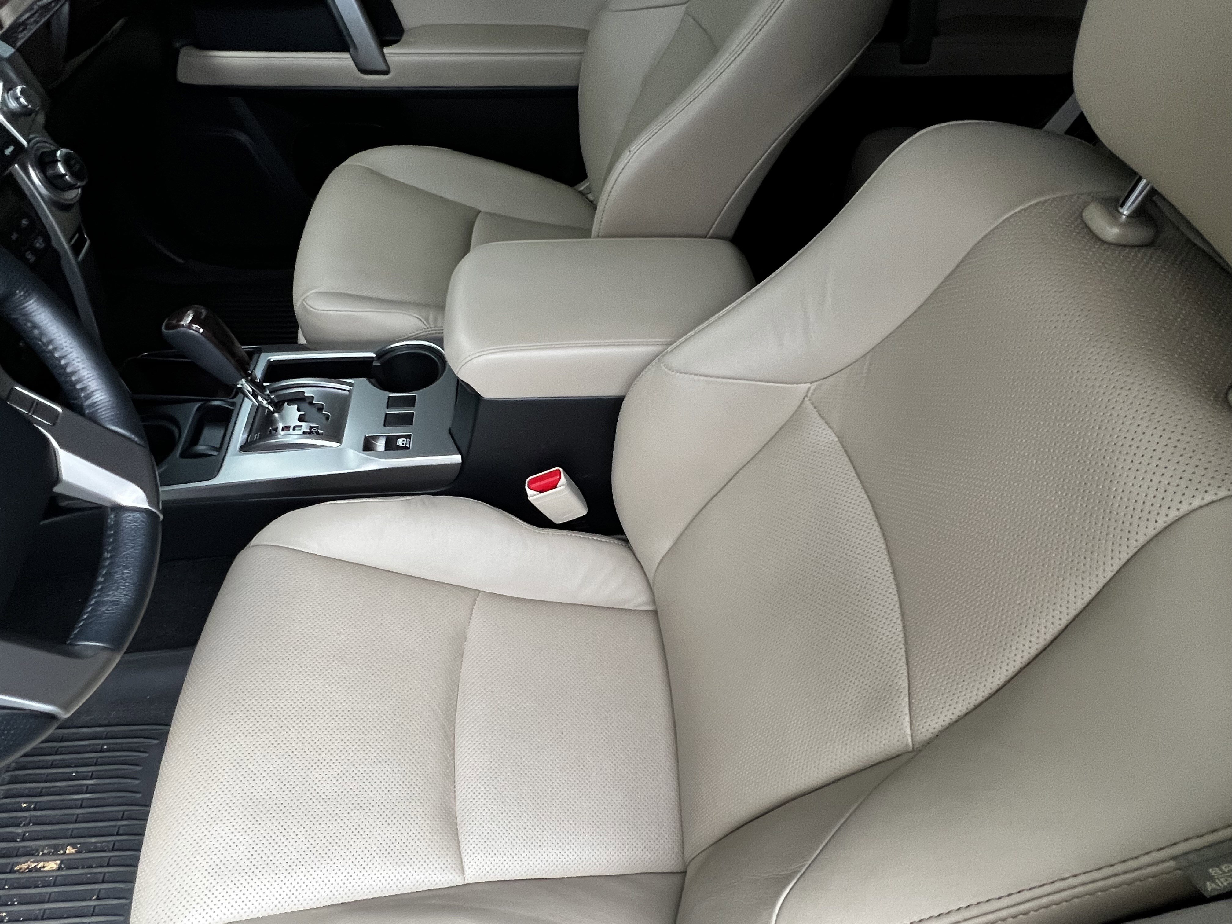 Used 2023 Toyota 4Runner Limited image 16