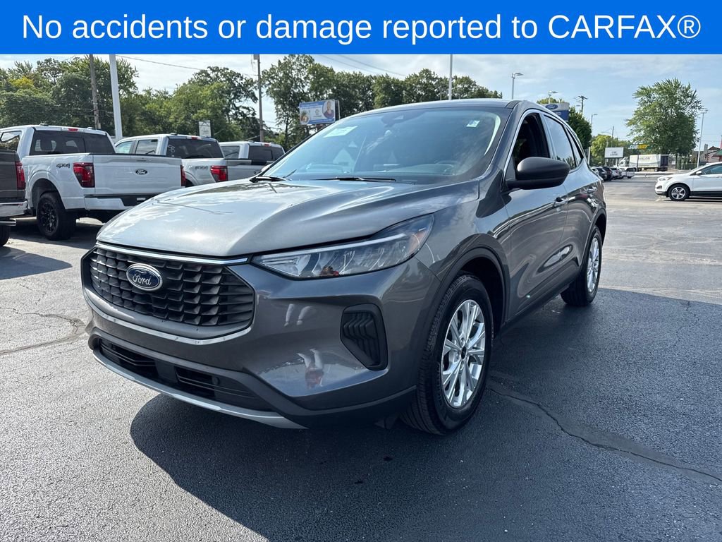 Used 2023 Ford Escape Active w/ Cold Weather Package image 2