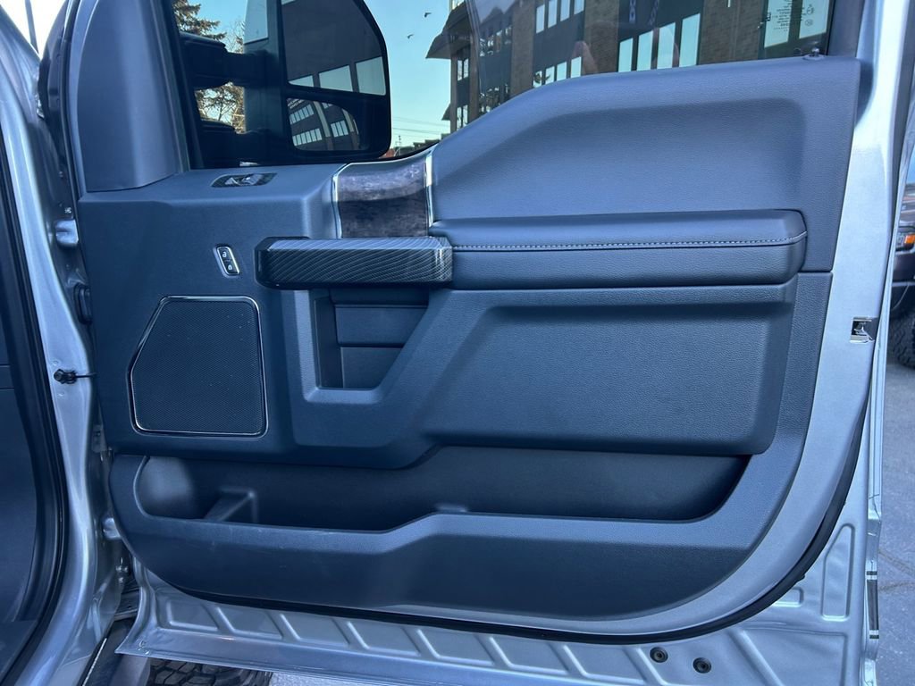 Used 2022 Ford F250 Lariat w/ Lariat Ultimate Package image 25
