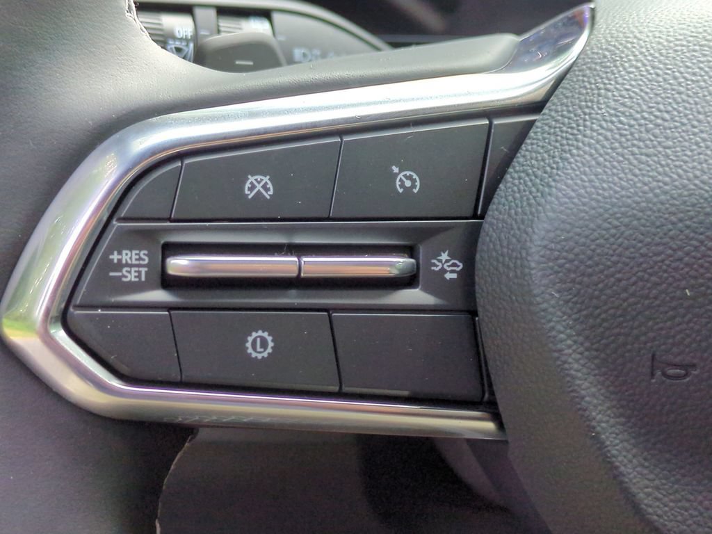 New 2027 Chevrolet Traverse LT w/ Midnight/Sport Edition FWD image 17