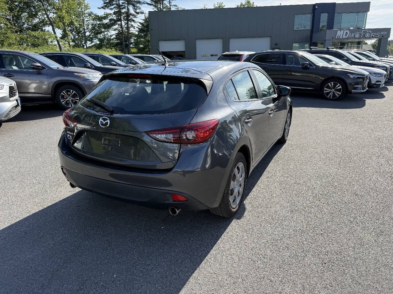Used 2015 MAZDA MAZDA3 i Sport FWD image 4