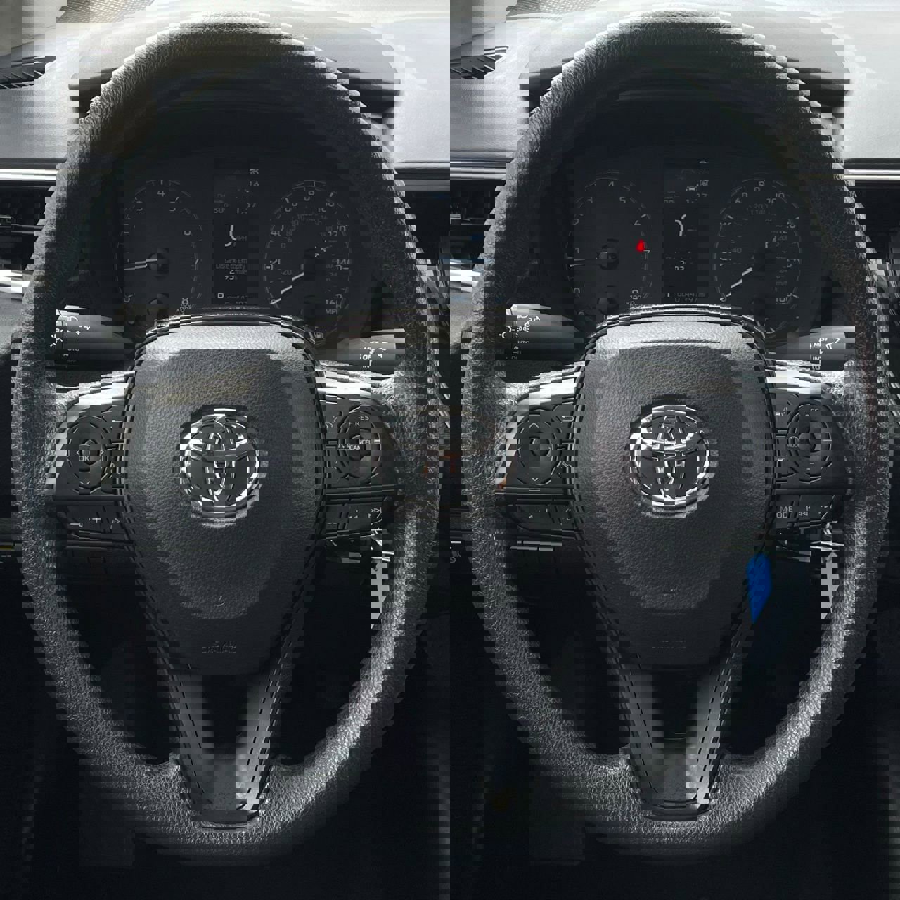 Used 2024 Toyota Corolla LE image 13